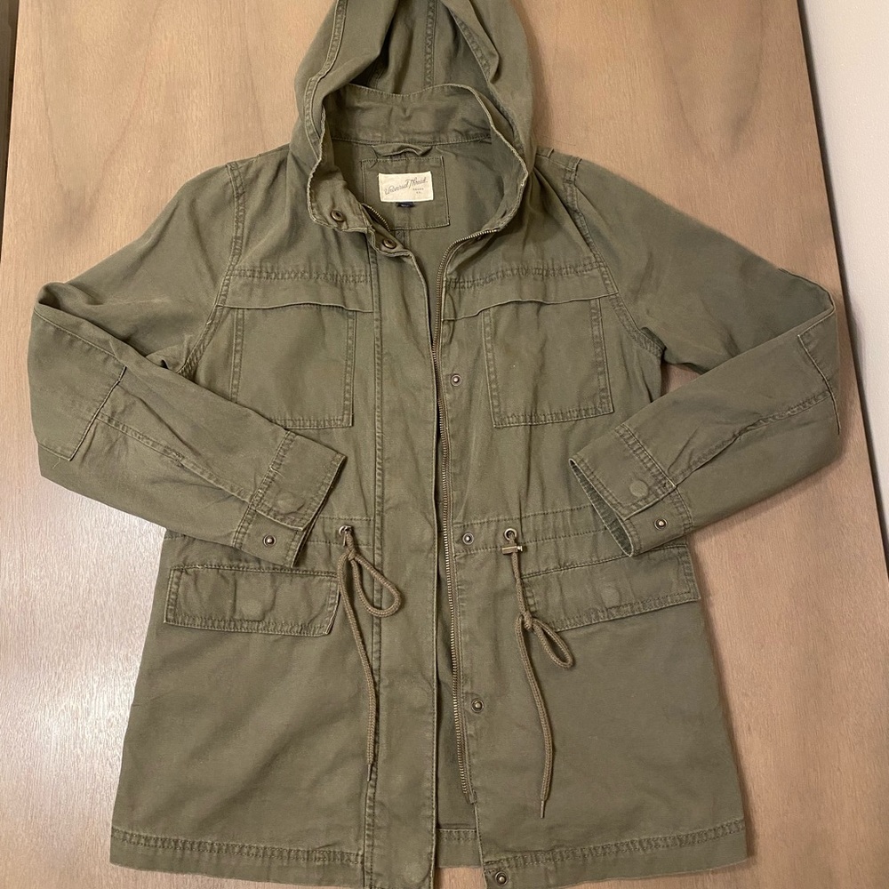 Universal thread jacket